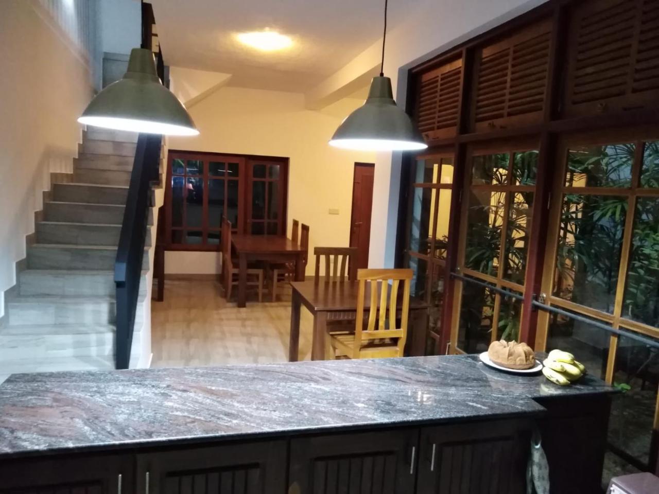 Lija Residence Негомбо Экстерьер фото