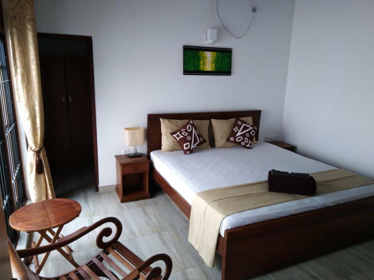 Lija Residence Негомбо Экстерьер фото