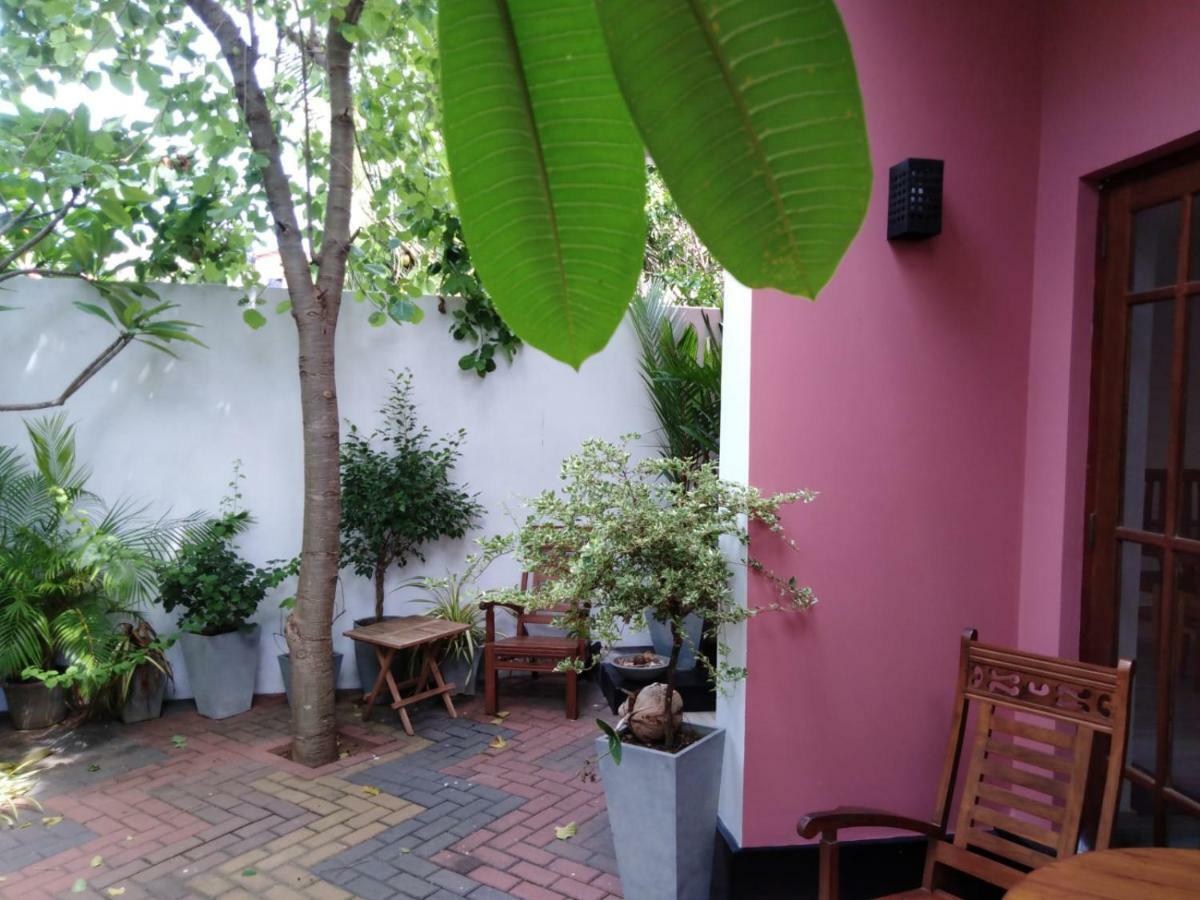 Lija Residence Негомбо Экстерьер фото